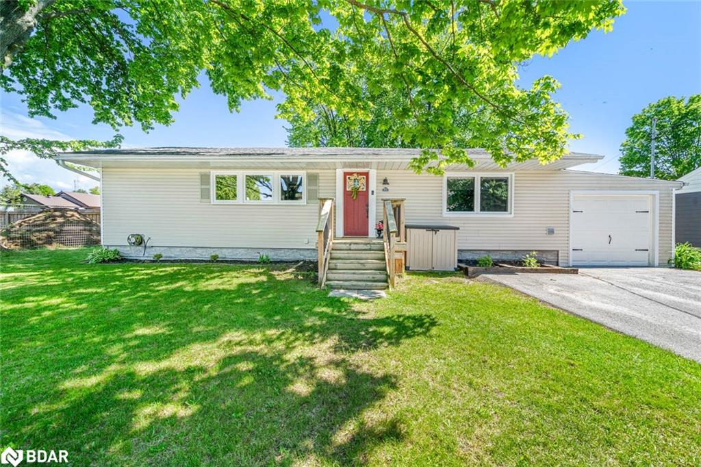 22 Centre Street Property Photo 1
