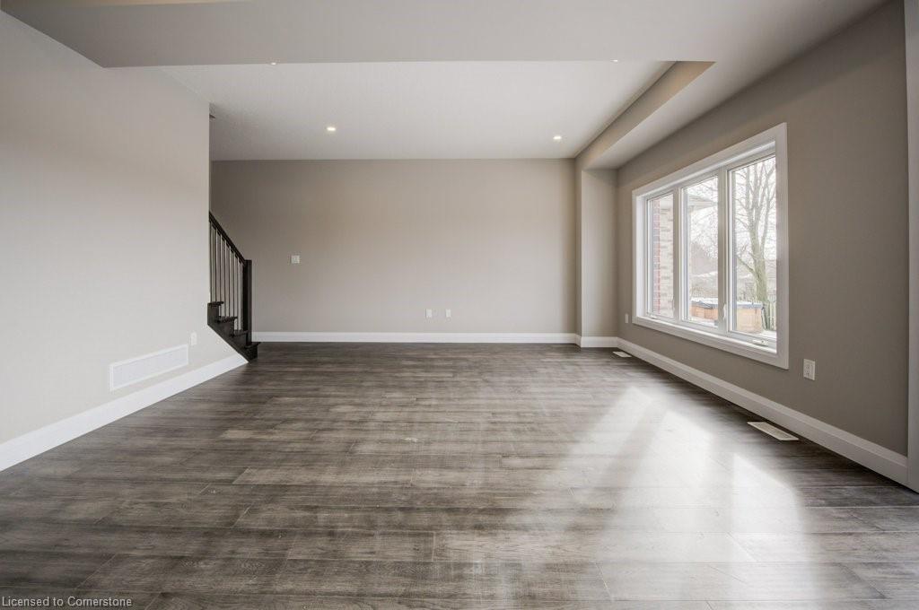 179 Applewood Street Property Photo 8