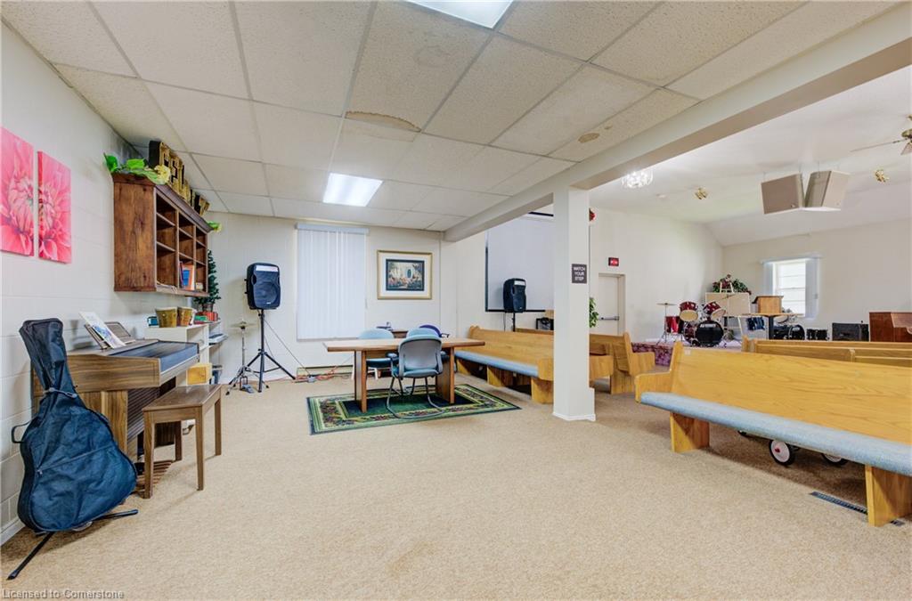 211 Birmingham Street W Property Photo 11