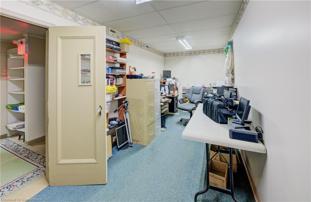 211 Birmingham Street W Property Photo 35