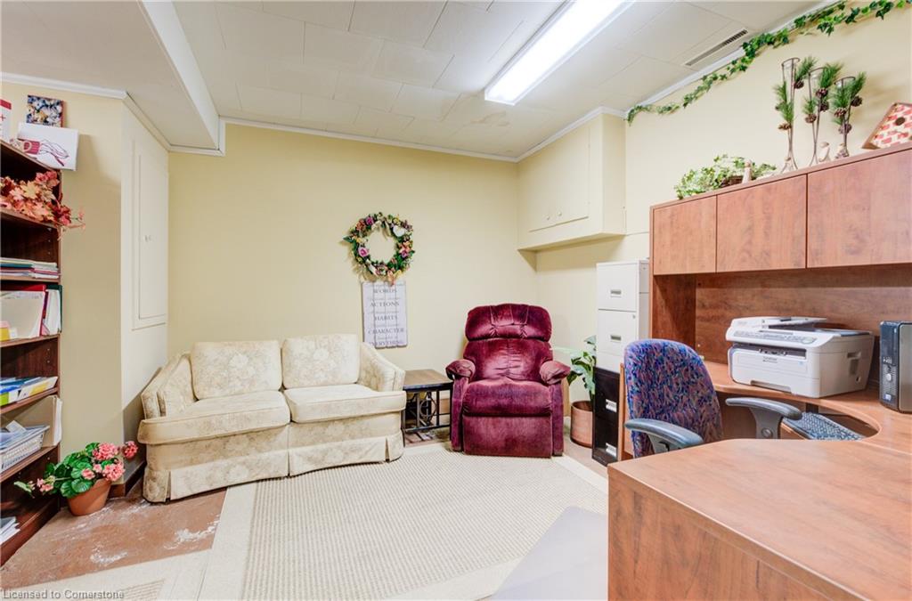211 Birmingham Street W Property Photo 40