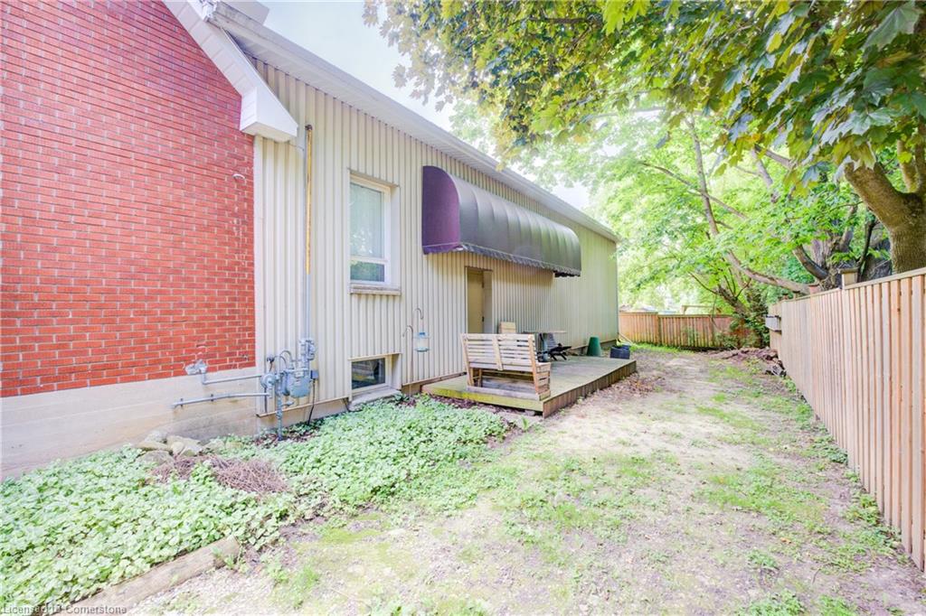 211 Birmingham Street W Property Photo 44
