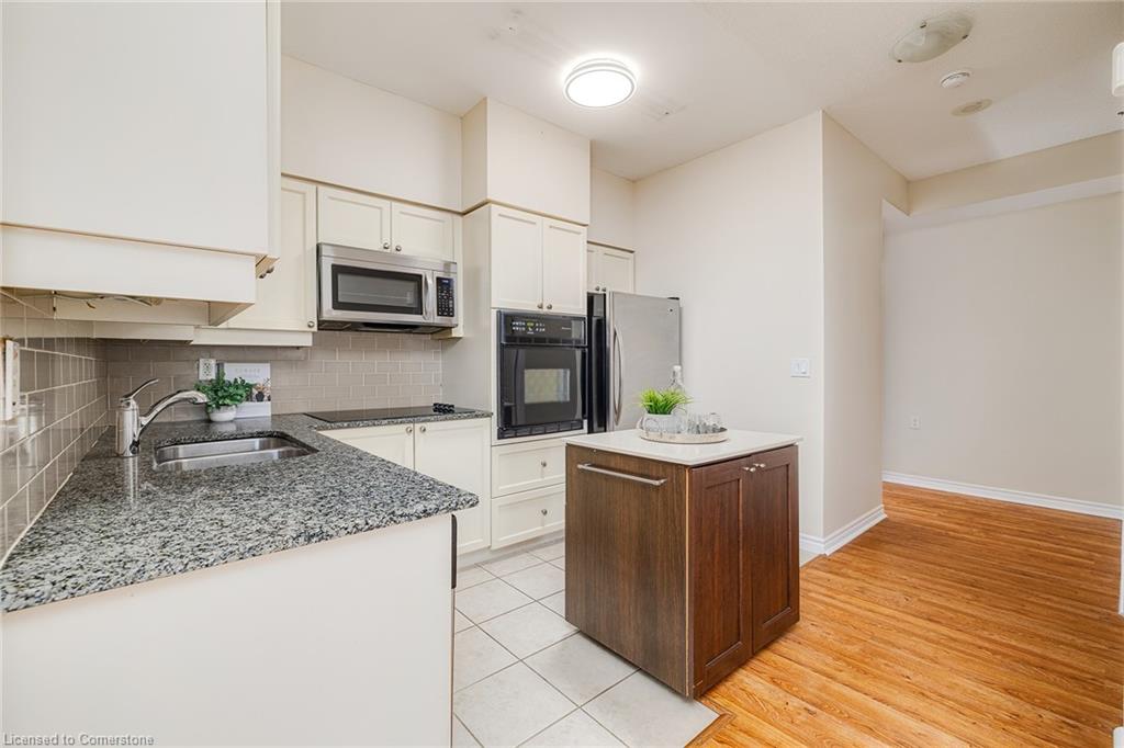 206-810 Scollard Court Property Photo 6