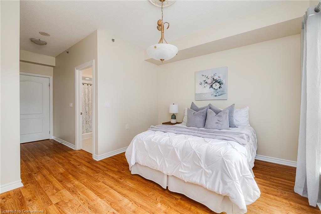206-810 Scollard Court Property Photo 9