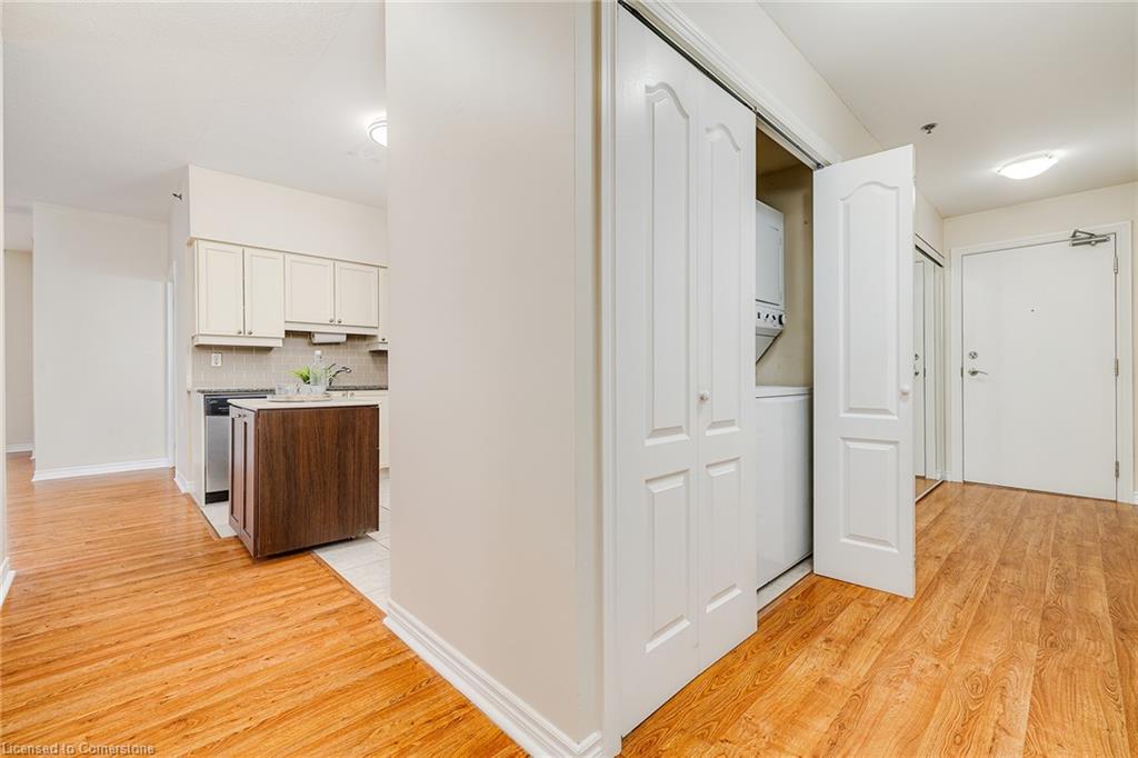 206-810 Scollard Court Property Photo 14