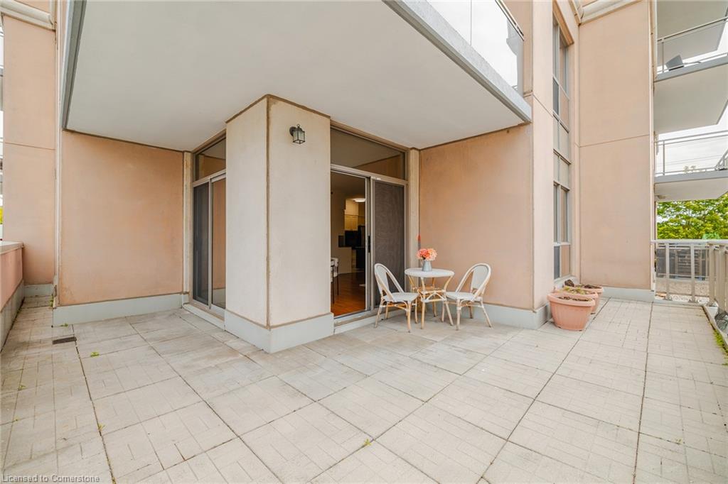 206-810 Scollard Court Property Photo 17