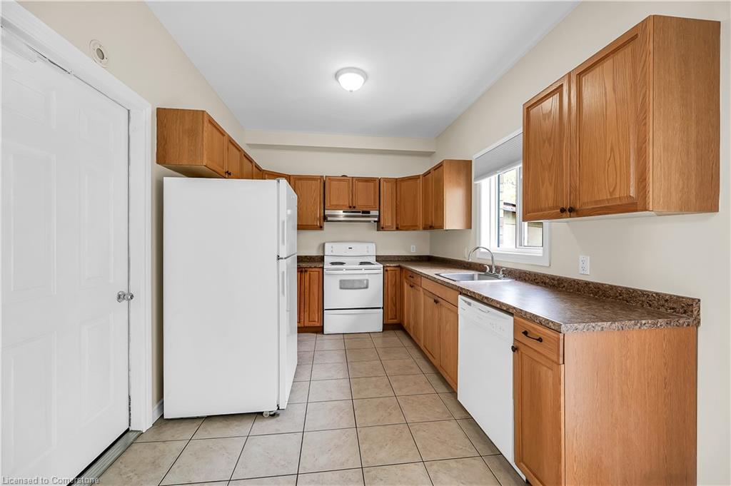 27a Walnut Street Property Photo 9
