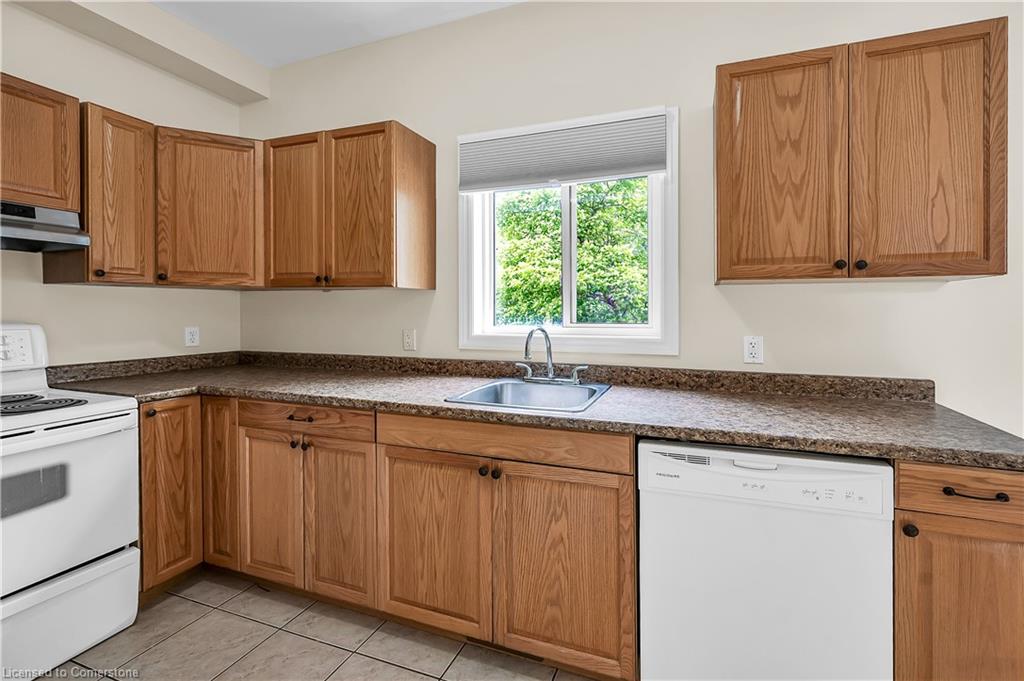 27a Walnut Street Property Photo 10