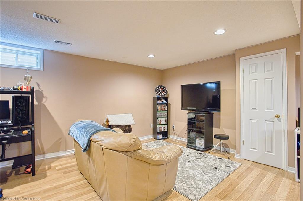 9-100 Vineberg Drive Property Photo 28