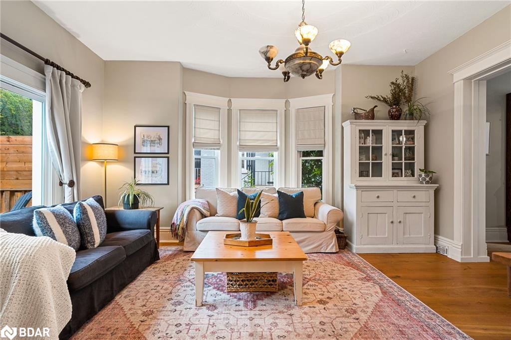 25 William Street Property Photo 13