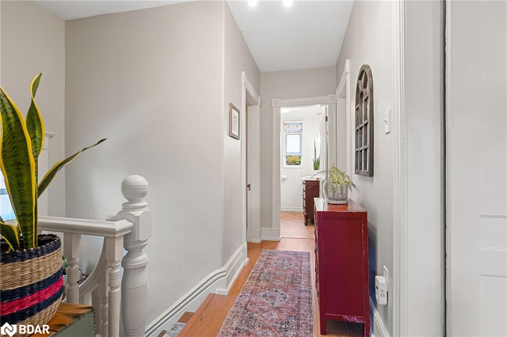 25 William Street Property Photo 28