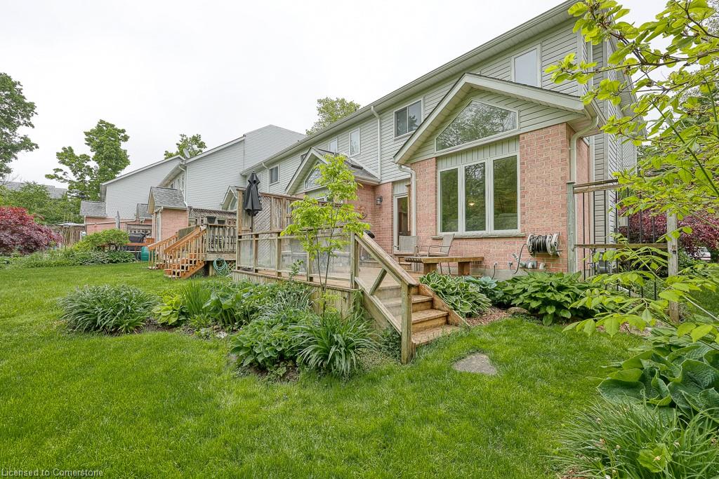 7-20 Forrest Avenue W Property Photo 4