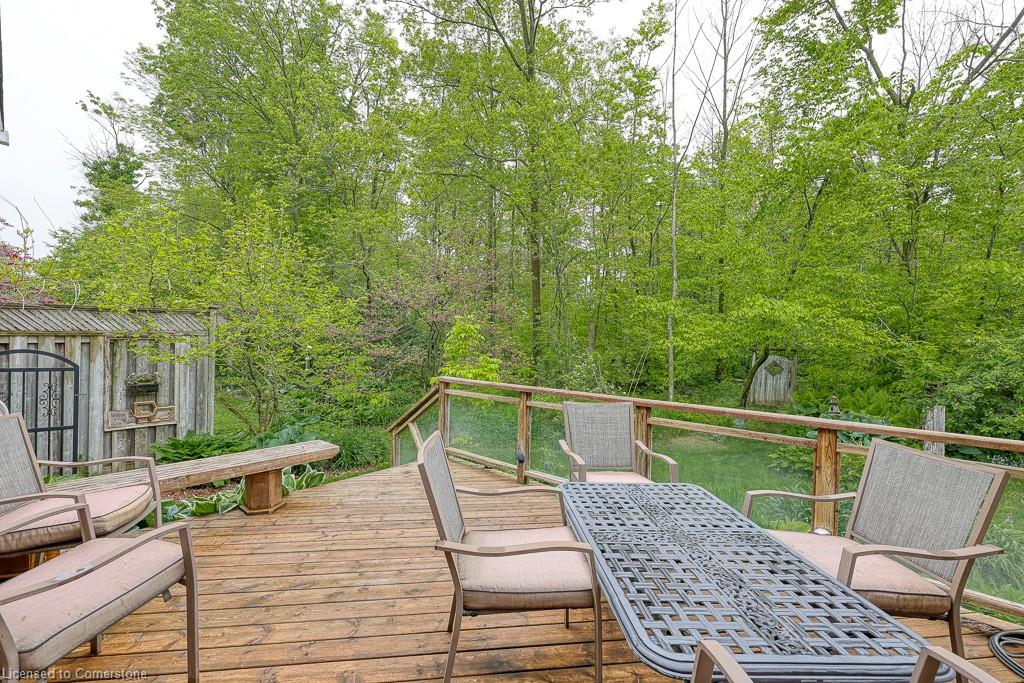 7-20 Forrest Avenue W Property Photo 16