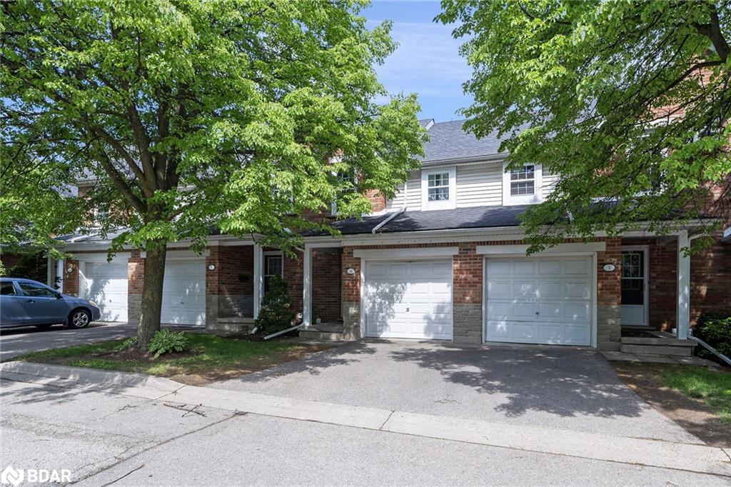 4-1055 Gordon Street Property Photo 1