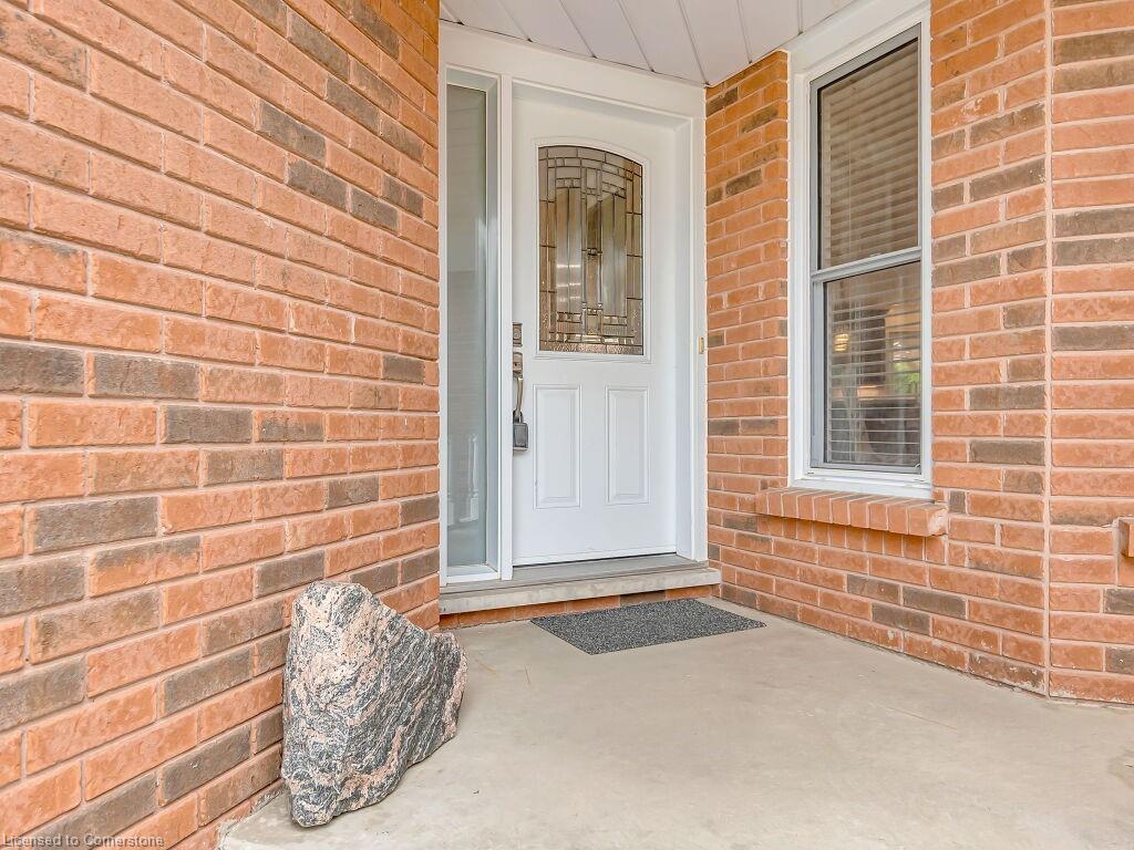 16 Fairgreen Close Property Photo 4