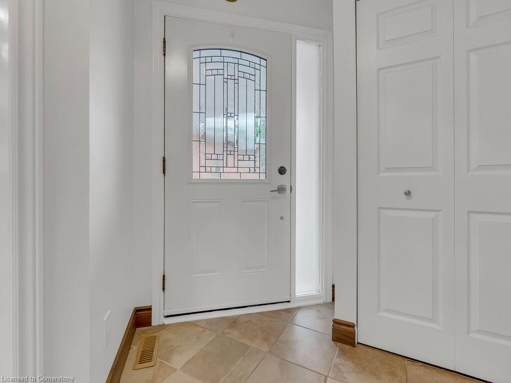 16 Fairgreen Close Property Photo 5