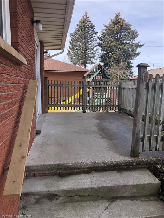 10 Harris Street Property Photo 4