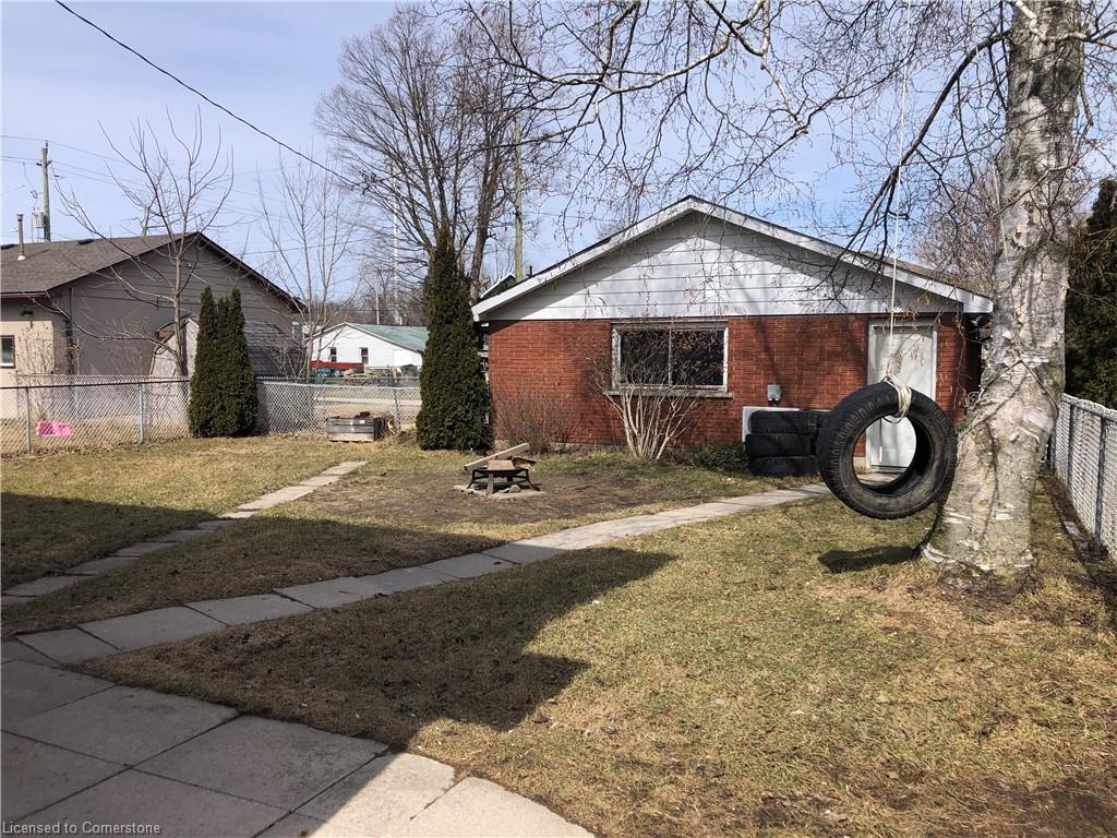 10 Harris Street Property Photo 8