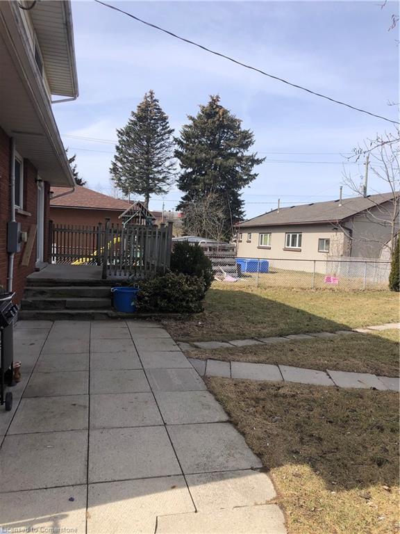 10 Harris Street Property Photo 9
