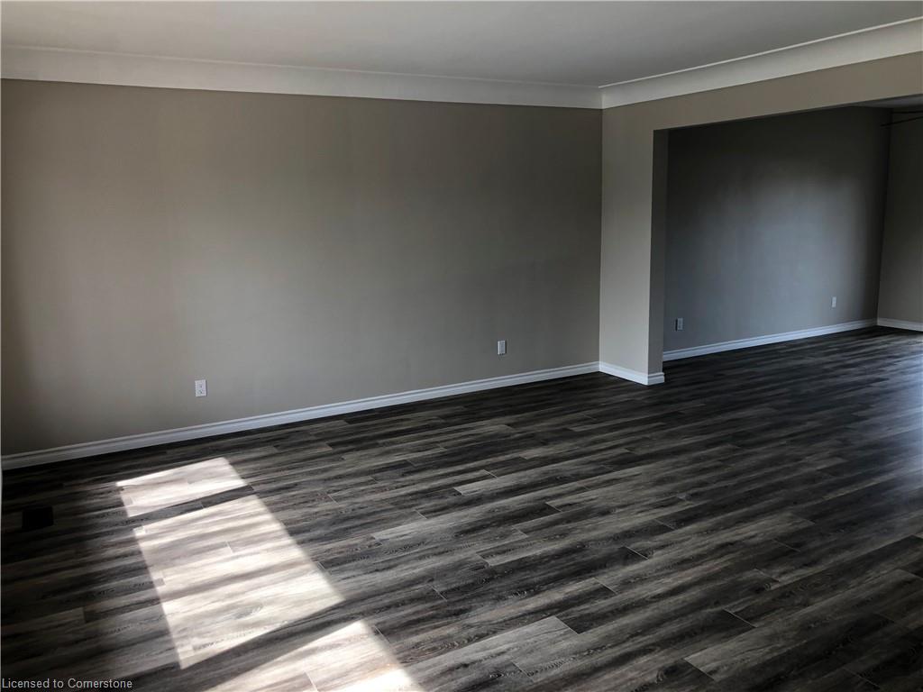 10 Harris Street Property Photo 11