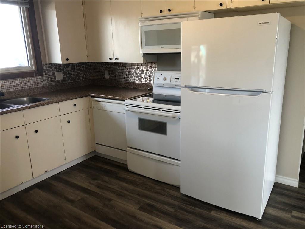 10 Harris Street Property Photo 16