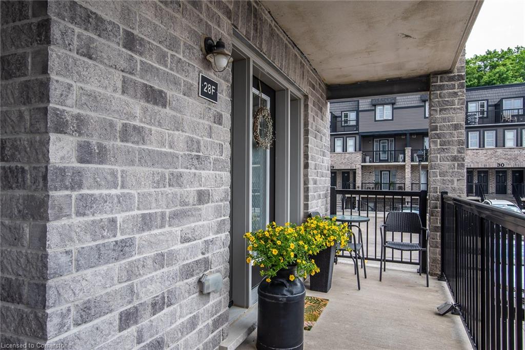 28f-1989 Ottawa Street S Property Photo 7