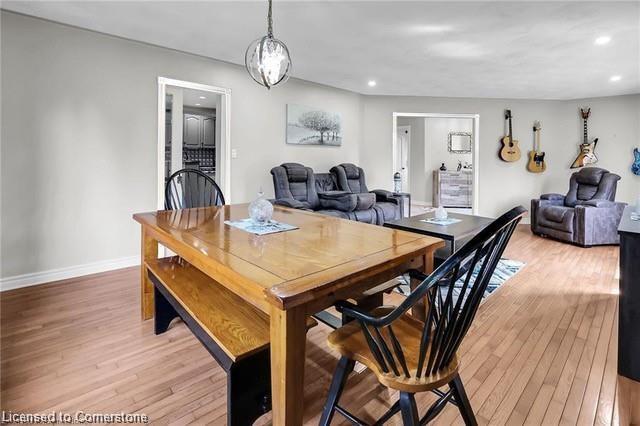 975 Foss Road Property Photo 8