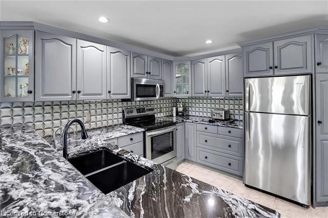 975 Foss Road Property Photo 15