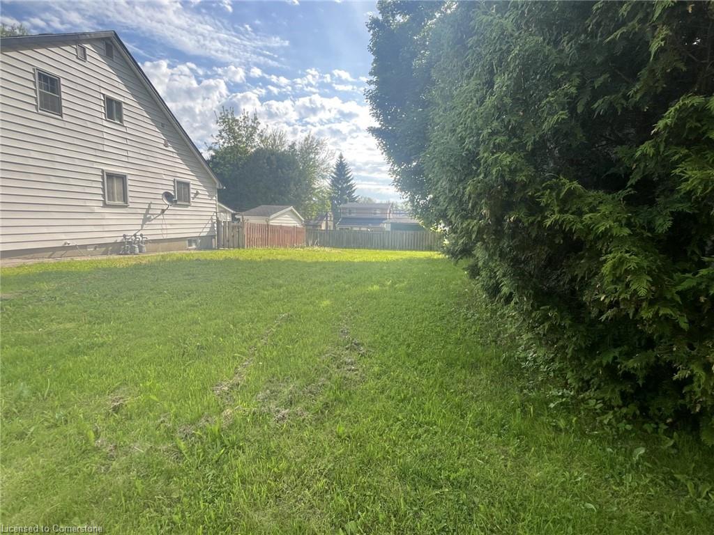 101 King Lane Property Photo 2