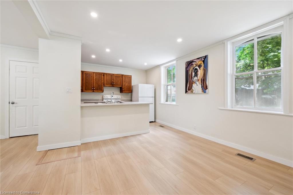 46 Wellington Road 19 Property Photo 10