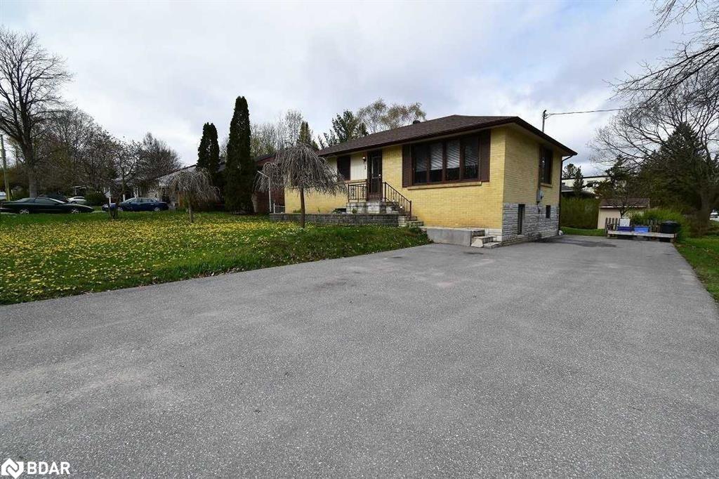 1 Vine Street Property Photo 1