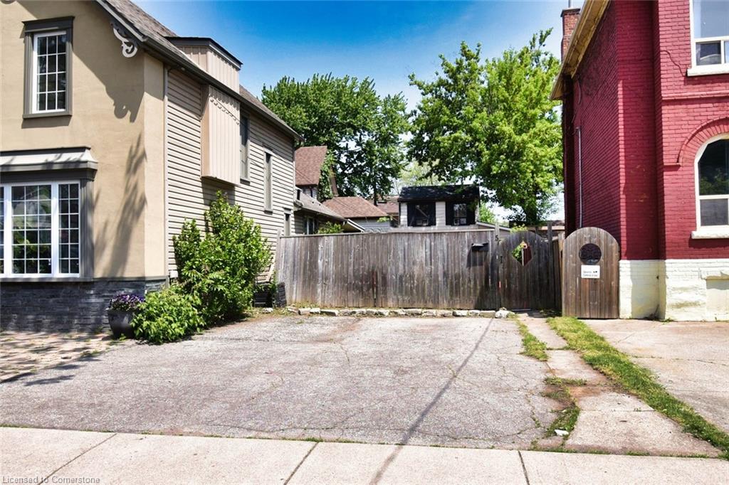 5 Nightingale Street Property Photo 6