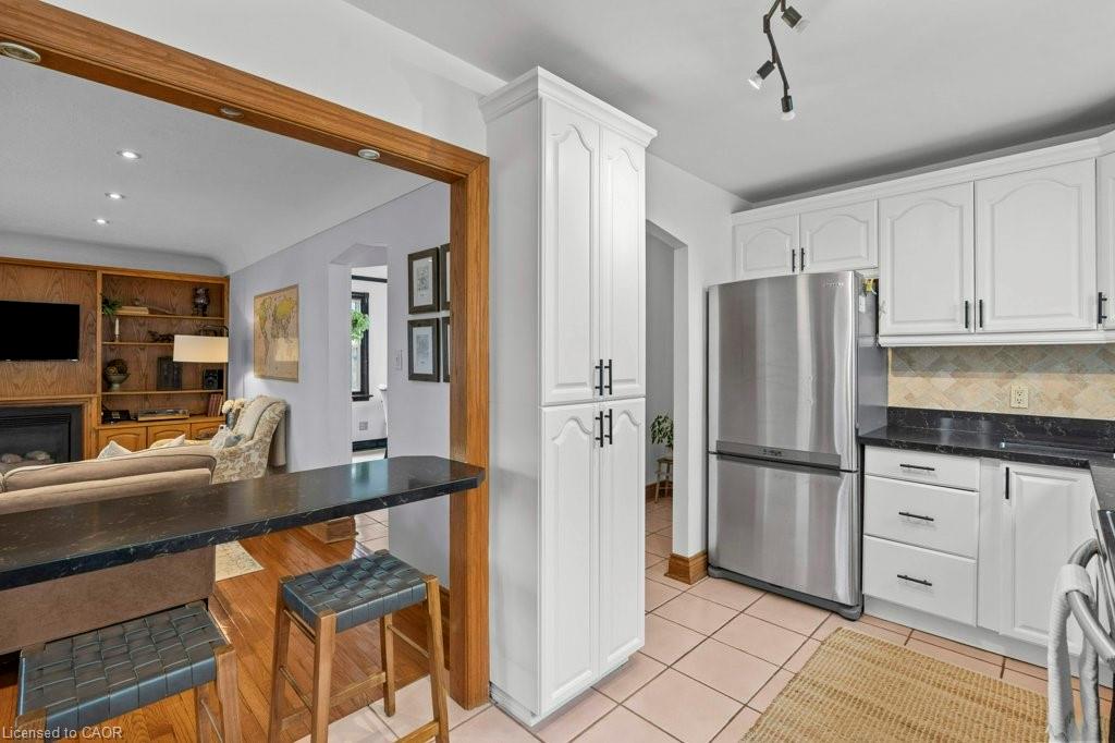 384 Thayer Avenue Property Photo 11