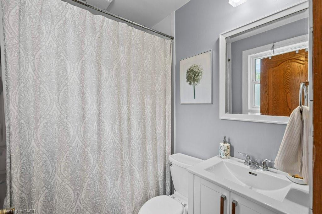 384 Thayer Avenue Property Photo 15