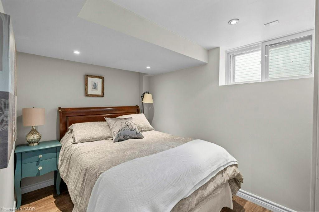 384 Thayer Avenue Property Photo 23