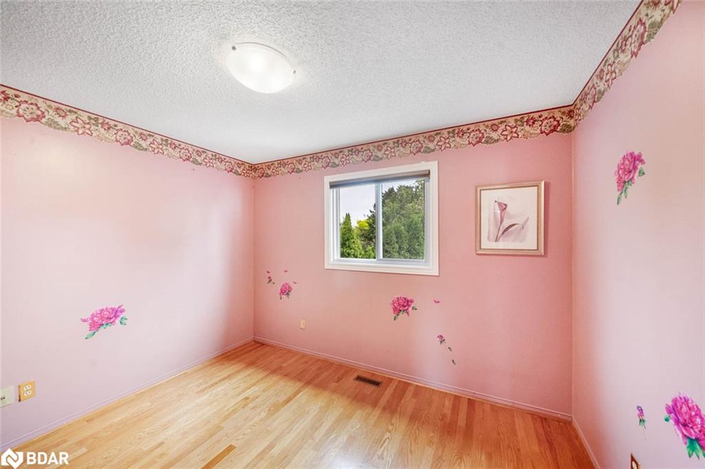 889 White Ash Drive Property Photo 17