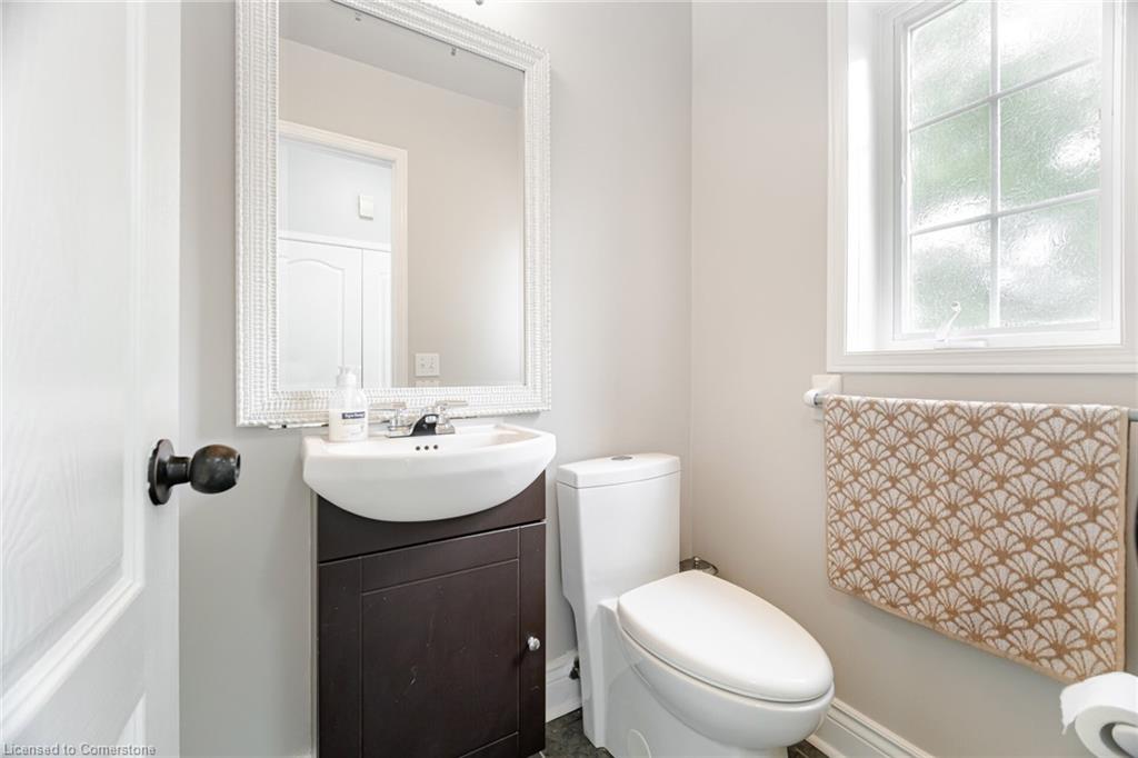 2676 Castle Hill Crescent Property Photo 19