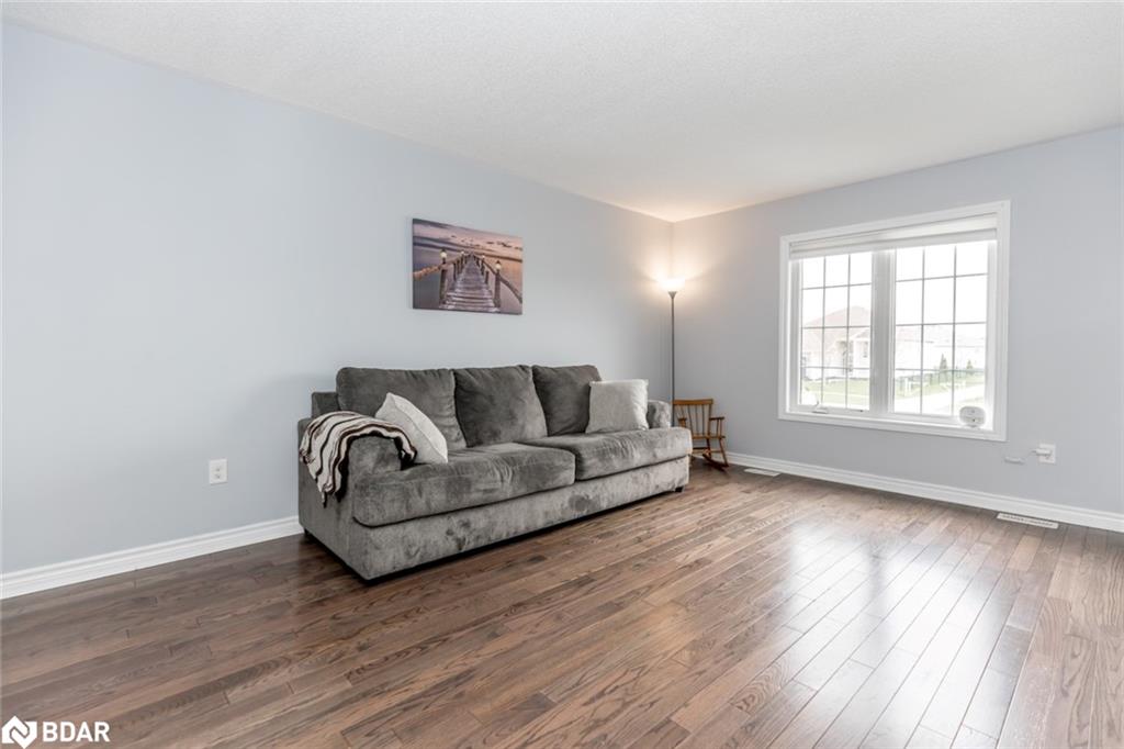 283 Regina Street Property Photo 4