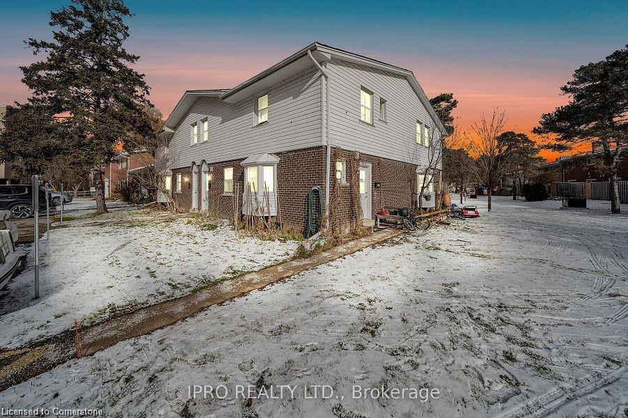 272 Westcourt Place Property Photo 1