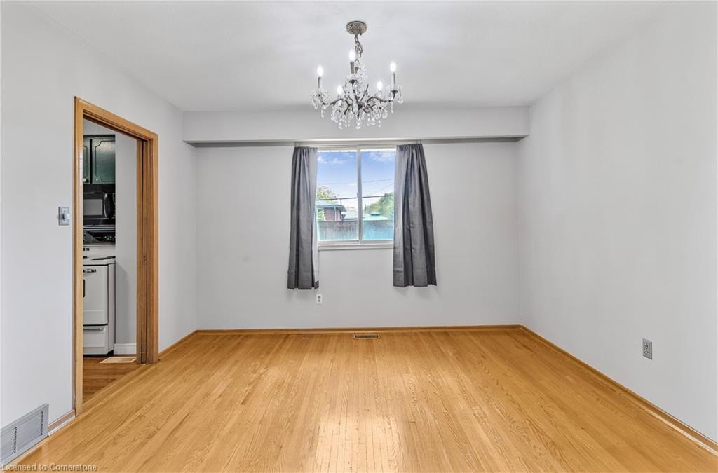 17 Ramsgate Drive Property Photo 8
