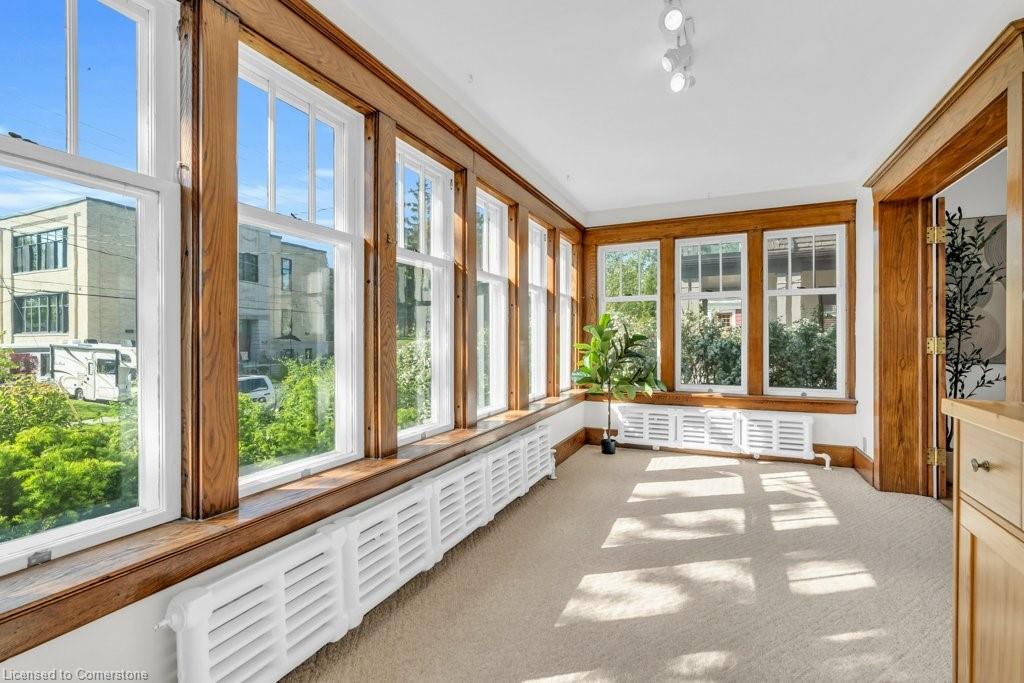 78 Allen Street E Property Photo 17
