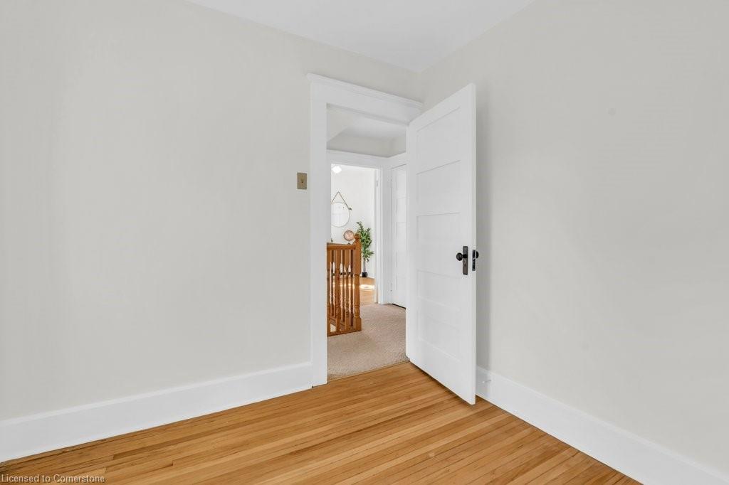 78 Allen Street E Property Photo 28