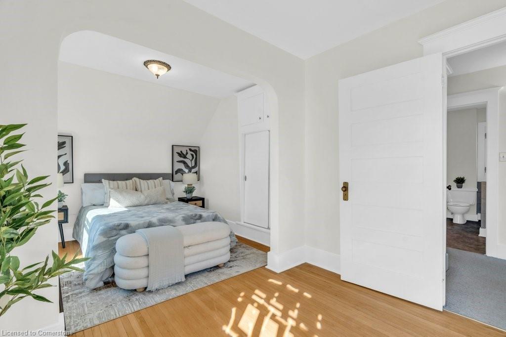 78 Allen Street E Property Photo 33