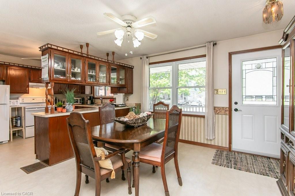 62 Queen Street Property Photo 6