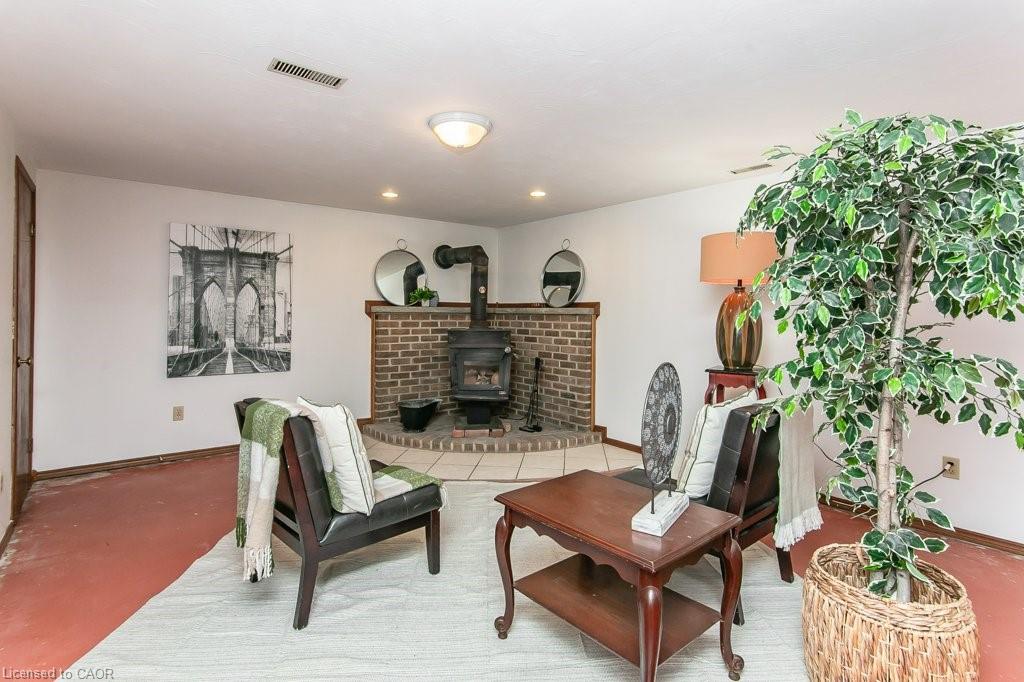 62 Queen Street Property Photo 33