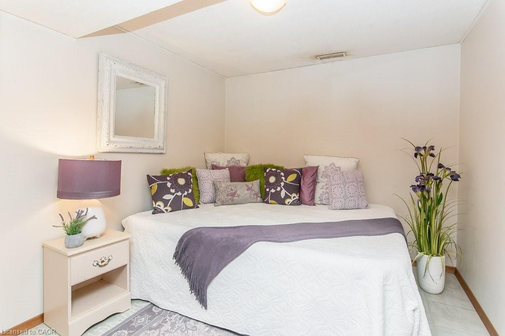 62 Queen Street Property Photo 37