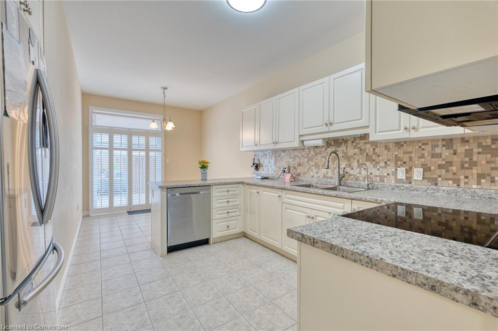 21 Stickland Lane Property Photo 12