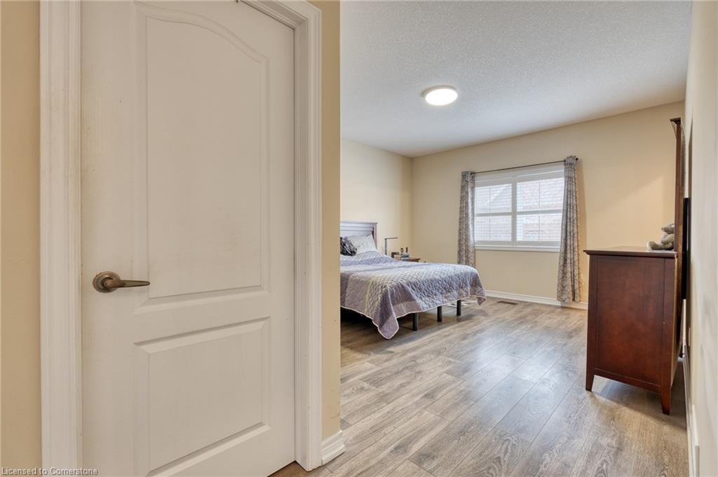 21 Stickland Lane Property Photo 18