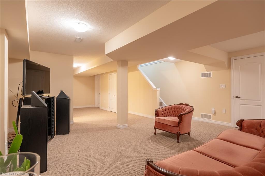 21 Stickland Lane Property Photo 26