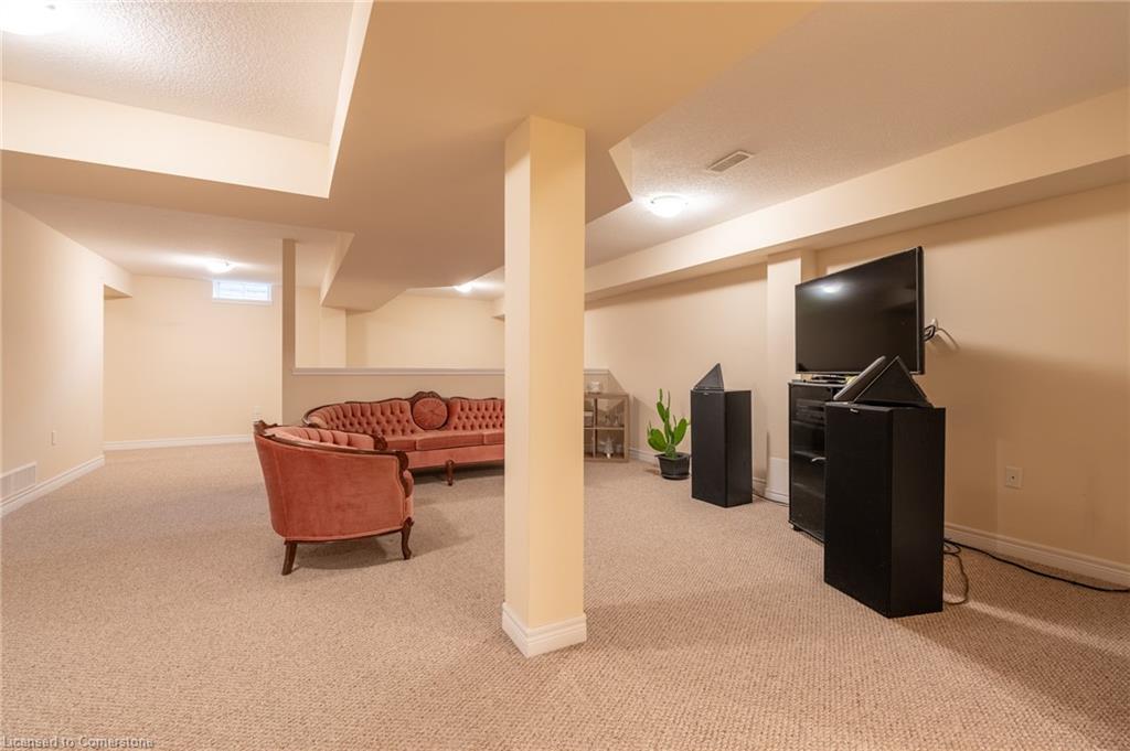 21 Stickland Lane Property Photo 27